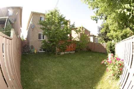 237 Bufford Dr, Brampton, L6Y4W1 | Image 2