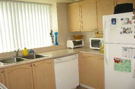 408 - 2585 Erin Centre Blvd, Mississauga, L5M6Z7 | Image 2