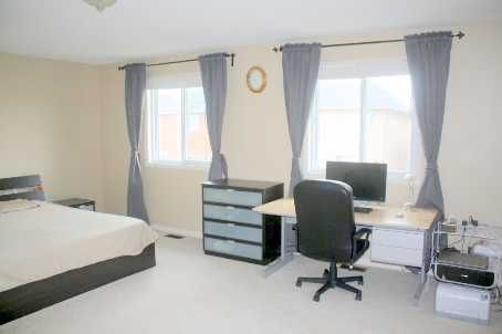 2418 Highcroft Rd, Oakville, L6M4Y6 | Image 2