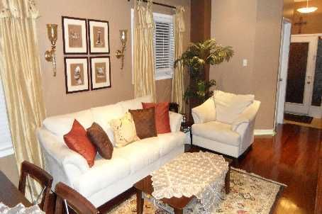 459 Pettit Tr, Milton, L9T6N9 | Image 2