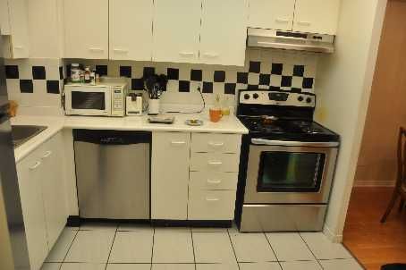 901 - 155 Hillcrest Ave, Mississauga, L5B3Z2 | Image 3