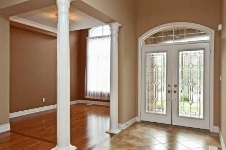 3260 Ribble Cres, Oakville, L6M0B1 | Image 2