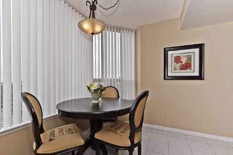 1907 - 700 Constellation Dr, Mississauga, L5R3G8 | Image 2