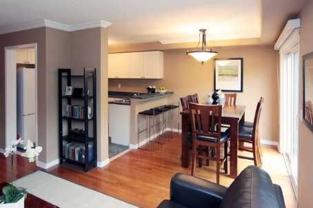 3376 Angel Pass Dr, Mississauga, L5M7K5 | Image 3