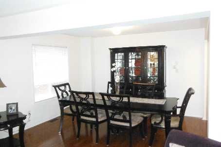 3046 Mission Hill Dr, Mississauga, L5M0C1 | Image 2