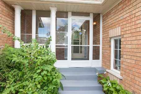 110 Sandyshores Dr, Brampton, L3R2M3 | Image 2