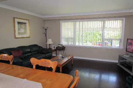 14 Cavell Ave, Toronto, M8V1P2 | Image 2