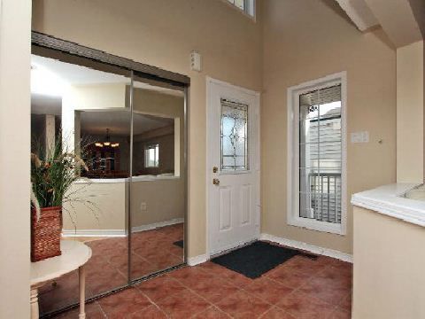 6 Porchlight Rd, Brampton, L6X4S2 | Image 2