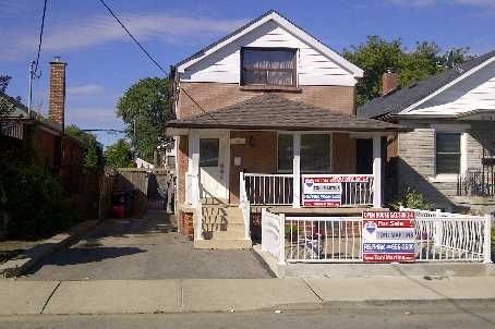 Detached House sold at 32 Beechwood Avenue, Toronto, Rockcliffe-Smythe, M6N4T1 - MLS: W2459020