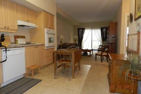 1003 - 810 Scollard Crt, Mississauga, L5V0A1 | Image 2