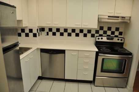 901 - 155 Hillcrest Ave, Mississauga, L5B3Z2 | Image 3