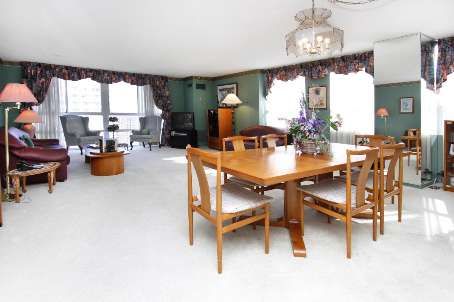 2201 - 3650 Kaneff Cres, Mississauga, L5A4A1 | Image 3