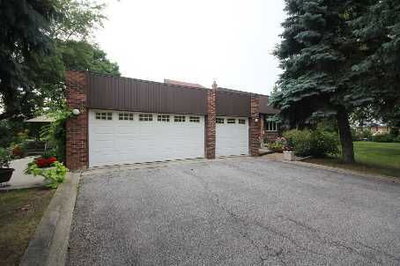 Detached House sold at 37 Michelangelo Boulevard, Brampton, Ontario, L6P0H1 - Toronto Gore Rural Estate - MLS: W2487109