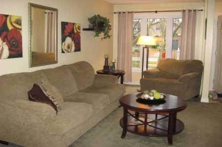 522 Roseheath Dr, Milton, L9T4V6 | Image 3