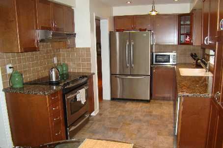 3841 Quiet Creek Dr, Mississauga, L5M8B1 | Image 2