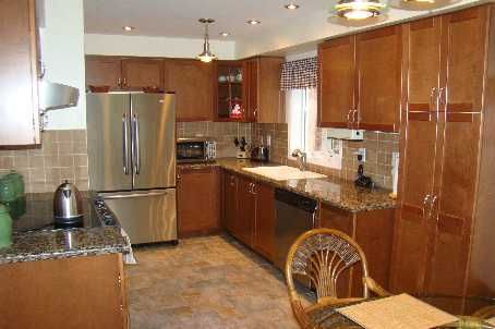 3841 Quiet Creek Dr, Mississauga, L5M8B1 | Image 3