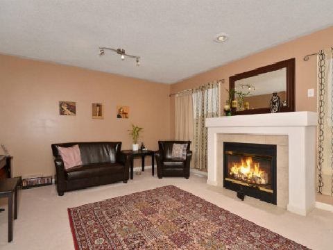 111 Dunlop Crt, Brampton, L6X5A6 | Image 3