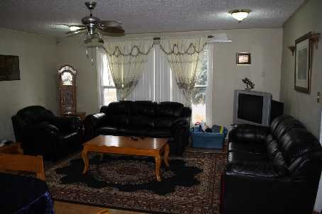 7610 Anaka Dr, Mississauga, L4T3H7 | Image 3