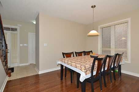 11 Bluffmeadow St, Brampton, L6P3K2 | Image 3