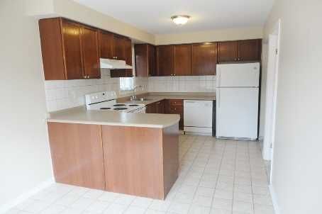Main - 110 Springview Dr, Brampton, L6X4L1 | Image 3