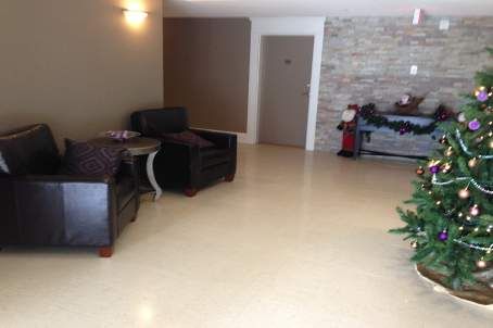 2113 - 6 Dayspring Circ, Brampton, L6P2Z6 | Image 3