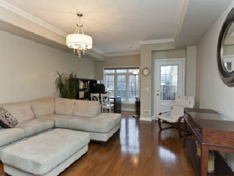 86 Lakeshore Rd W, Oakville, L6K 1E1 | Image 3