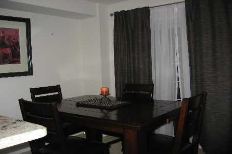 29 Peach Dr, Brampton, L6R0W5 | Image 3