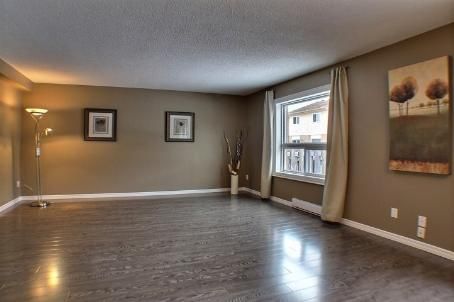56 - 31 Parkview Dr, Orangeville, L9W4J1 | Image 3