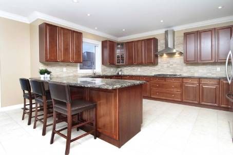 1534 Craigleith Rd, Oakville, L6H7V7 | Image 3