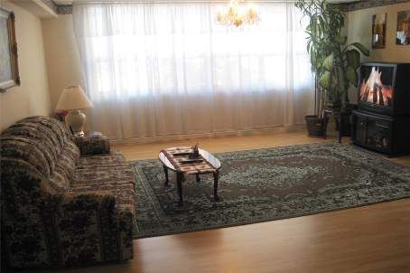 405 - 10 Tobermory Dr, Toronto, M3N2Y5 | Image 2