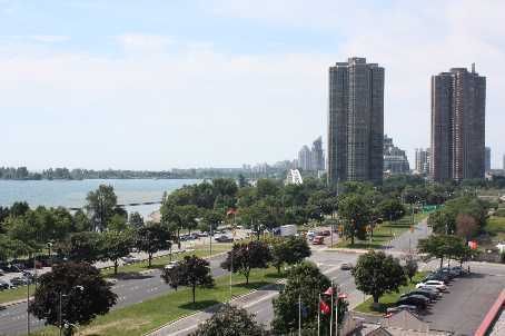 702 - 1910 Lake Shore Blvd W, Toronto, M6S5D3 | Image 2