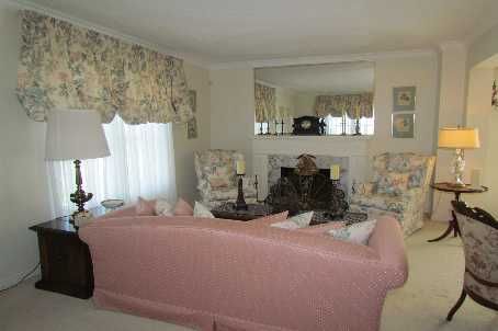 3668 Belvedere Cres, Mississauga, L5L3B4 | Image 2