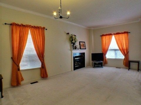 26 Waterdale Rd, Brampton, L7A1S3 | Image 2