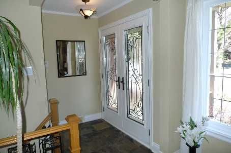 200 Berry Rd, Toronto, M8Y1W8 | Image 2