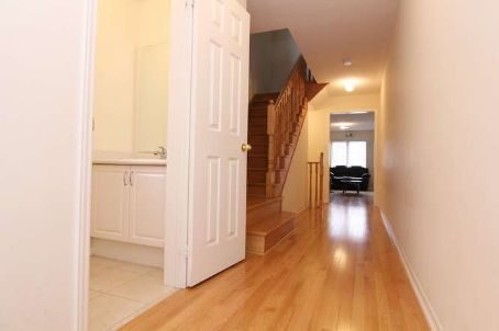 65 Bellchase Tr, Brampton, L6P1K1 | Image 2