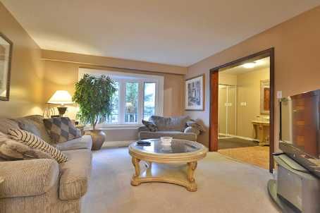 42 Gulliver Cres, Brampton, L6S1S9 | Image 3