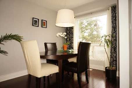 6328 Martel Crt, Mississauga, L5N3H6 | Image 3