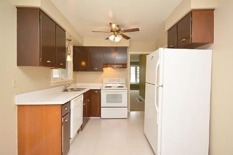 26 Cardwell St, Orangeville, L9W2V6 | Image 3