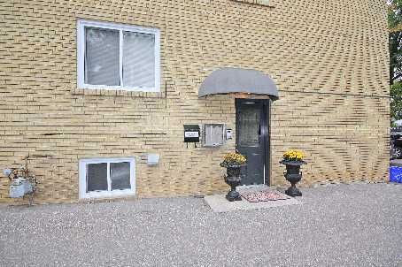 43 Broadview Ave, Mississauga, L5H2S8 | Image 2