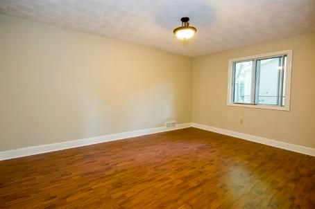 2014 Lakeshore Rd W, Oakville, L6L167 | Image 3