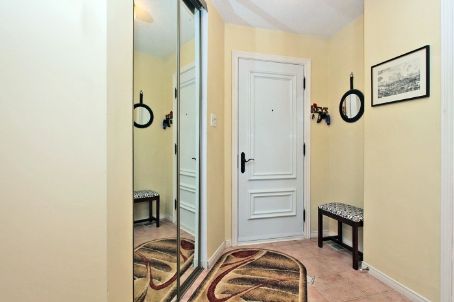 24 Cousins Crt, Brampton, L6Y3K4 | Image 2