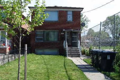Semi-Detached House sold at 11 Dennis Avenue, Toronto, Ontario, M6N2T7 - Mount Dennis - MLS: W2640093