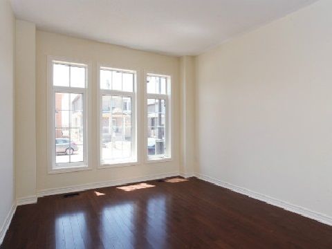 3169 Larry Cres, Oakville, L6M 0S8 | Image 2