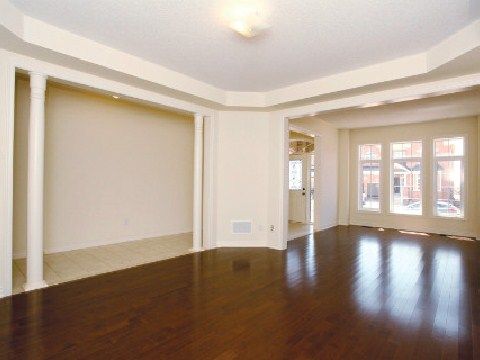 3169 Larry Cres, Oakville, L6M 0S8 | Image 3