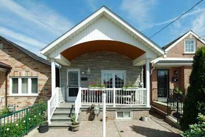 Detached House sold at 37 Avon Avenue, Toronto, Rockcliffe-Smythe, M6N3W8 - MLS: W2650399