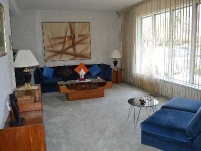 129 Folkstone Cres, Brampton, L6T3M6 | Image 2