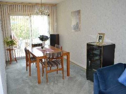 129 Folkstone Cres, Brampton, L6T3M6 | Image 3