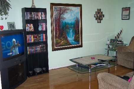 14 Large Crt, Brampton, L6S5V2 | Image 3