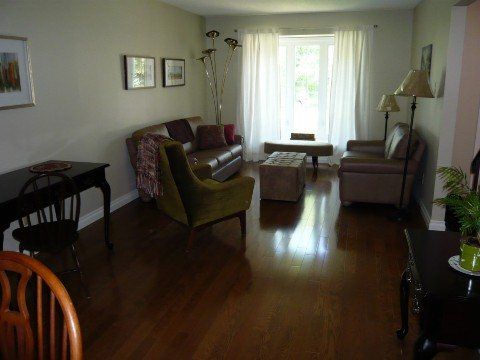 2910 Oka Rd, Mississauga, L5N1W9 | Image 2