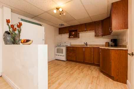 3880 Teeswater Rd, Mississauga, L4T3L1 | Image 3